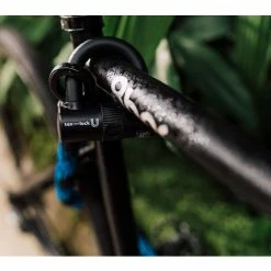 Tex-Lock Eyelet M 120 Cm + U-Lock, Morpho Blue -Lezyne Verkaufsladen 4e94641a f31a 4297 8c7e 74859ae6acee